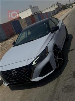 نيسان ألتيما